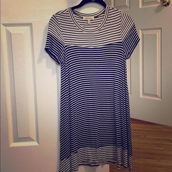 SOLD❣️ Striped Dress - Picture 2 of 4